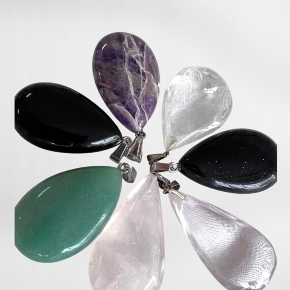 Dije de piedra natural con forma de gota