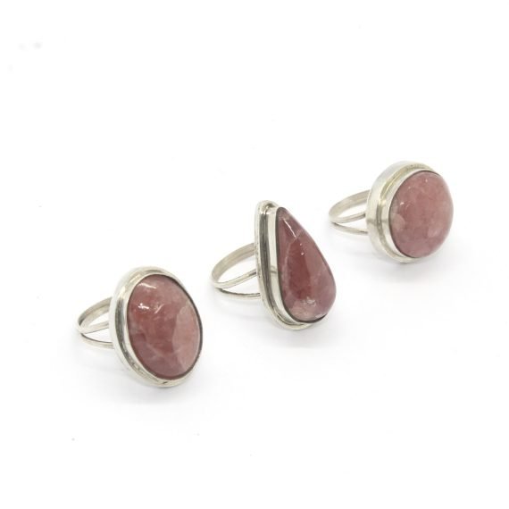 Anillo de Rodocrosita engarce plata 925 en galería.