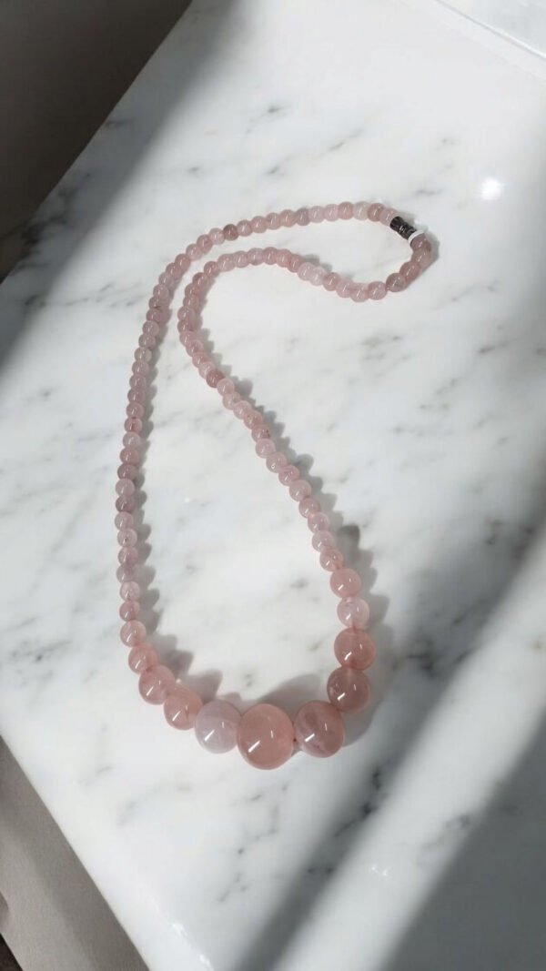 Collar Cuarzo Rosa bolitas en cascada