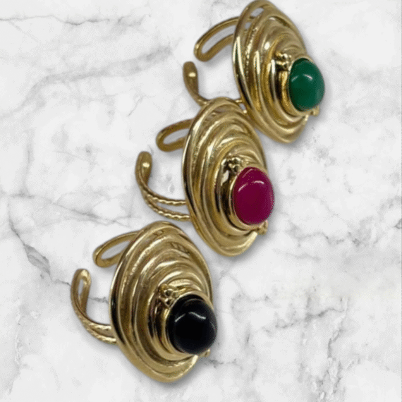 Anillos espiral con piedra cental