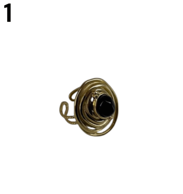 Anillos espiral con piedra cental