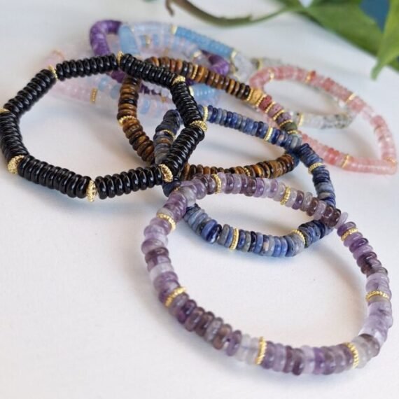 Pulseras de piedras naturales con forma de pastillitas