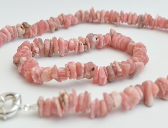 Set de Rodocrosita con escallas natuarles collar y pulsera