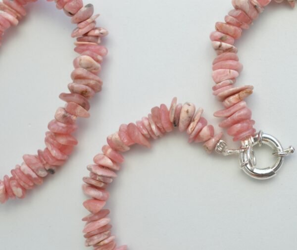 Set de Rodocrosita con escallas natuarles collar y pulsera