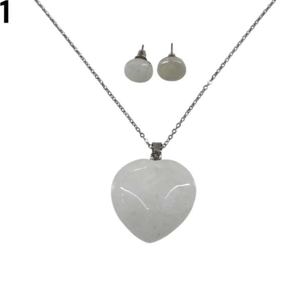 set corazón y aros de piedra natural cuarzo blanco