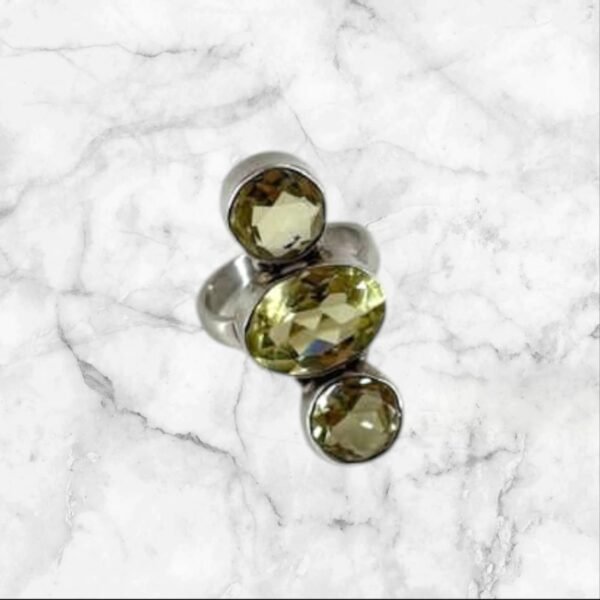 Anillo Cuarzo Limón con Plata