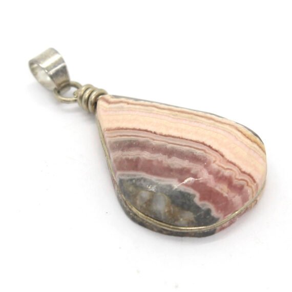 Dije de rodocrosita con hilo de plata