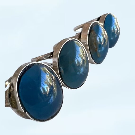 Anillo de Ónix Cielo con Baño de Plata Regulable