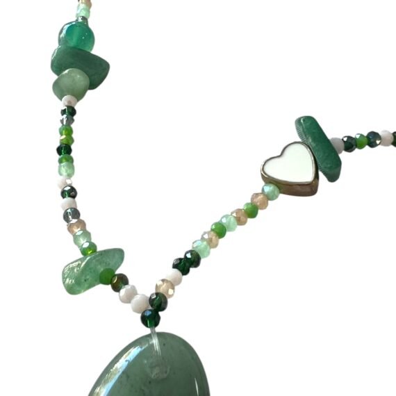 Gargantilla de Cuarzo Verde con Corazon Esmaltado