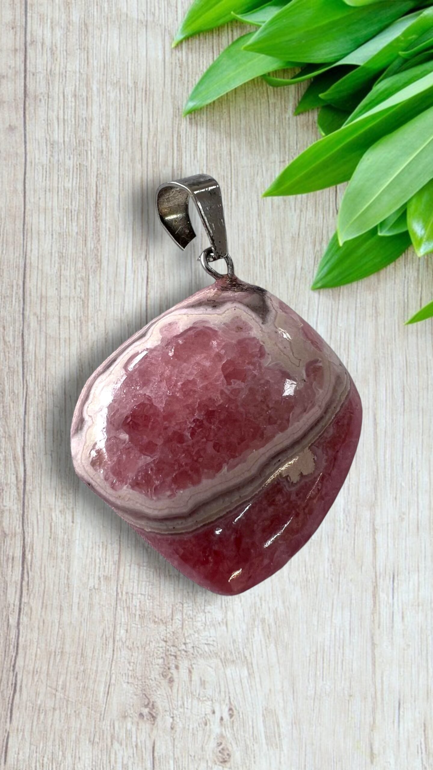 Dije de Rodocrosita Rolado