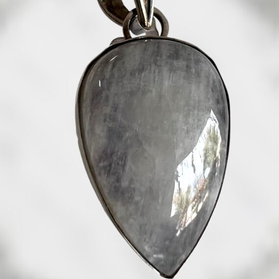 Dije de Opalo o piedra Luna